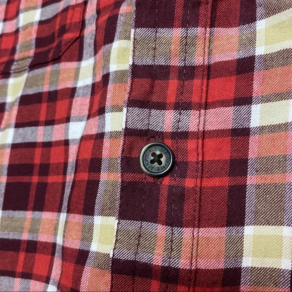 Crazy Soft Men’s Aeropostale Button up size Medium - Picture 2 of 5